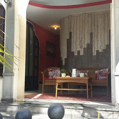 Pompeiiruinsgardensapartment Villa